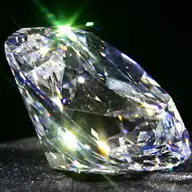 Totul despre diamantele sintetice