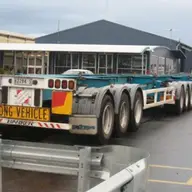 Transport cu trailere