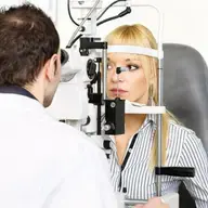 Angajam doctori oftalmologi din Arad