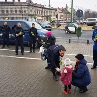 Doamne și domnișoare ,,sancționate’’ de jandarmii arădeni cu lalele