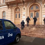 Jandarmii arădeni, vor acționa pentru desfășurarea în condiții de siguranță a Simulării pentru Evaluarea Naţională 2018, pentru clasele a VIII-a