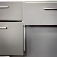 Manere si butoni de mobila