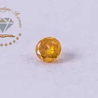 De ce sunt colorate diamantele?