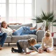4 trucuri de decorat care vor transforma casa oricărui arădean într-o oază de relaxare
