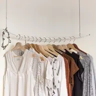 Cum să fii fashion de 1 Decembrie: idei de ținute tradiționale stilizate