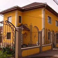TotFinCons