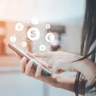 Cum se economisesc bani la transferurile în România?