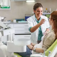Cum să alegi un medic stomatolog potrivit pentru tine?
