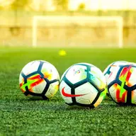 Top 5 strategii de pariere sportivă pentru fotbal: Cum să-ți mărești șansele de câștig folosind pariuri sportive