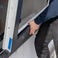 Pentru o bună etanșare energetică alege precadrele de tâmplărie de la pvcmag.ro