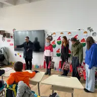 Campanie de solidaritate pentru copii, derulată de voluntarii APSES