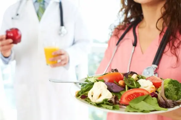 Mancarea de zi cu zi poate declansa aparitia cancerului? Da, din pacate, da!
