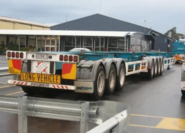 Transport cu trailere