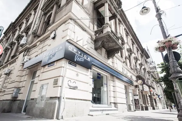 Optica Veszi