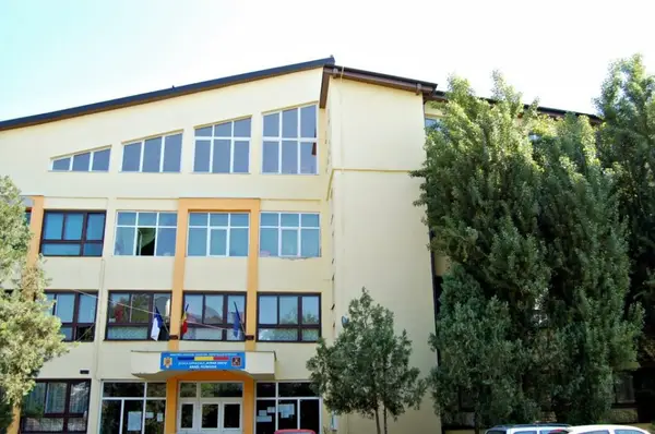 Scoala Gimnaziala Avram Iancu