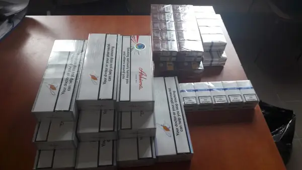 Tranzacție ilegală cu țigări de contrabandă, oprită la timp de Jandarmii Arădeni