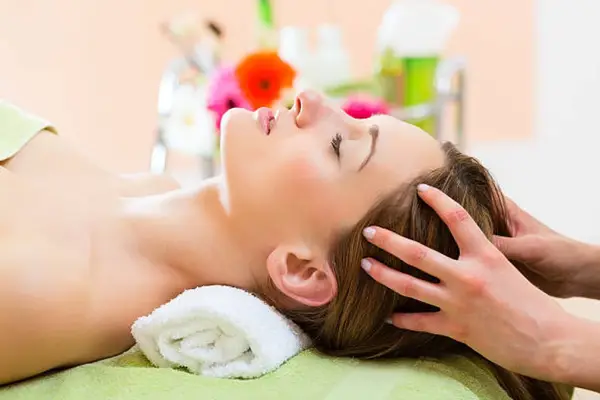 Masajul ayurvedic al capului