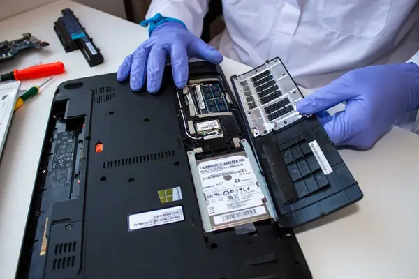Laptopul nu este in garantie ? Afla unde il poti repara in siguranta