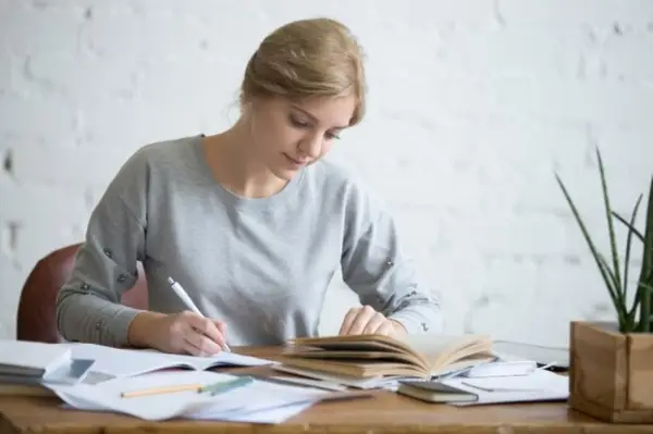 Traducerea unui site, motiv bine intemeiat pentru a colabora cu traducatori specializati