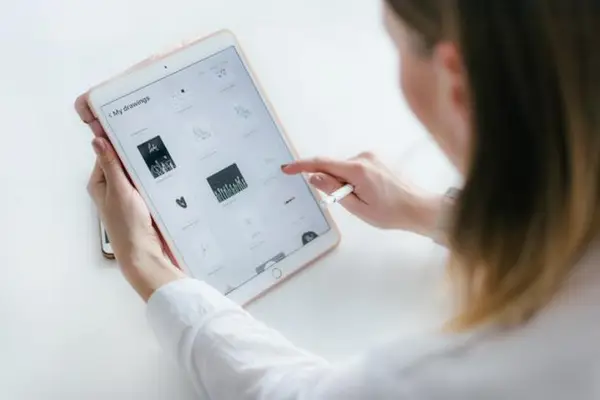 Deschide un magazin de produse de make-up online