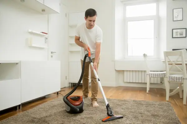 De ce să îți cumperi un aspirator cu filtrare în apă