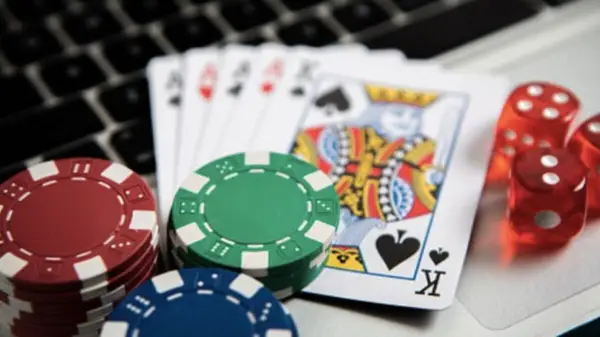 Tipuri de bonusuri și promoții la cazinourile online