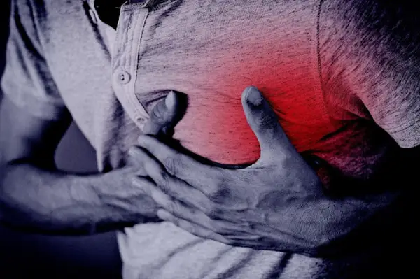 5 lucruri importante pe care trebuie să le știi despre durerea în piept