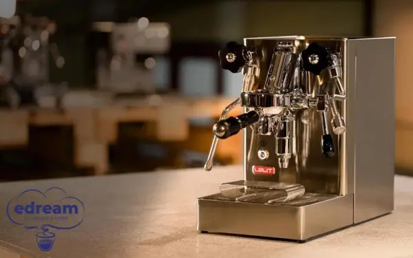 Vezi aici espressoare manuale calitative, de pe site-ul Edream!