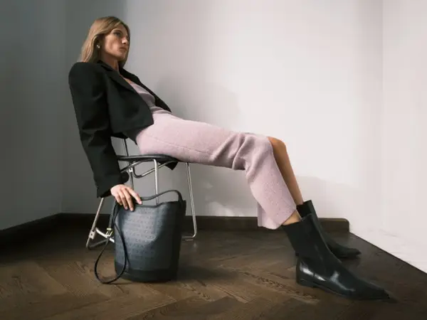 Botine negre de damă - baza perfectă pentru orice ținută!