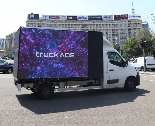 Avantajele publicității mobile prin TruckADS față de metodele publicitare tradiționale