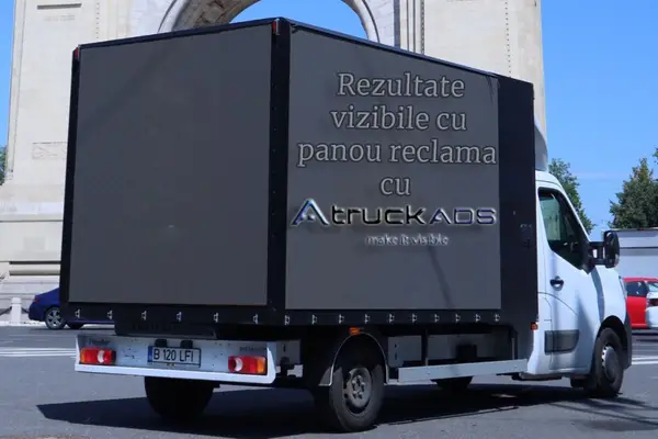 Panou reclamă TruckADS: când vrei rezultate vizibile, nu doar afișare