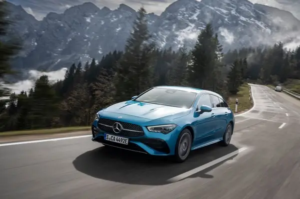 5 motive pentru care merită să iei în calcul un Mercedes-Benz hybrid