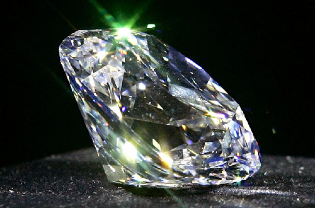 Totul despre diamantele sintetice
