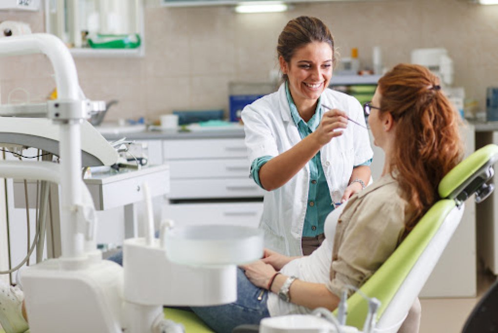 Cum să alegi un medic stomatolog potrivit pentru tine?
